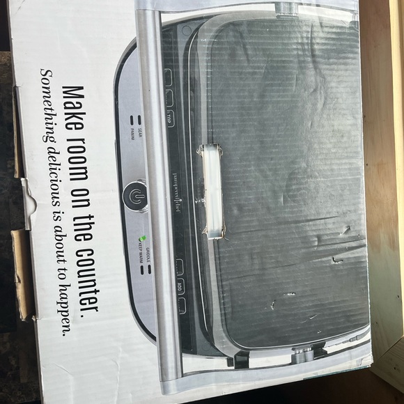 Pampered Chef deluxe electric grill and griddle - Picture 3 of 5